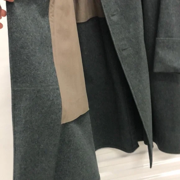 Vintage Men's Gray Military Overcoat - Picture 7 of 8